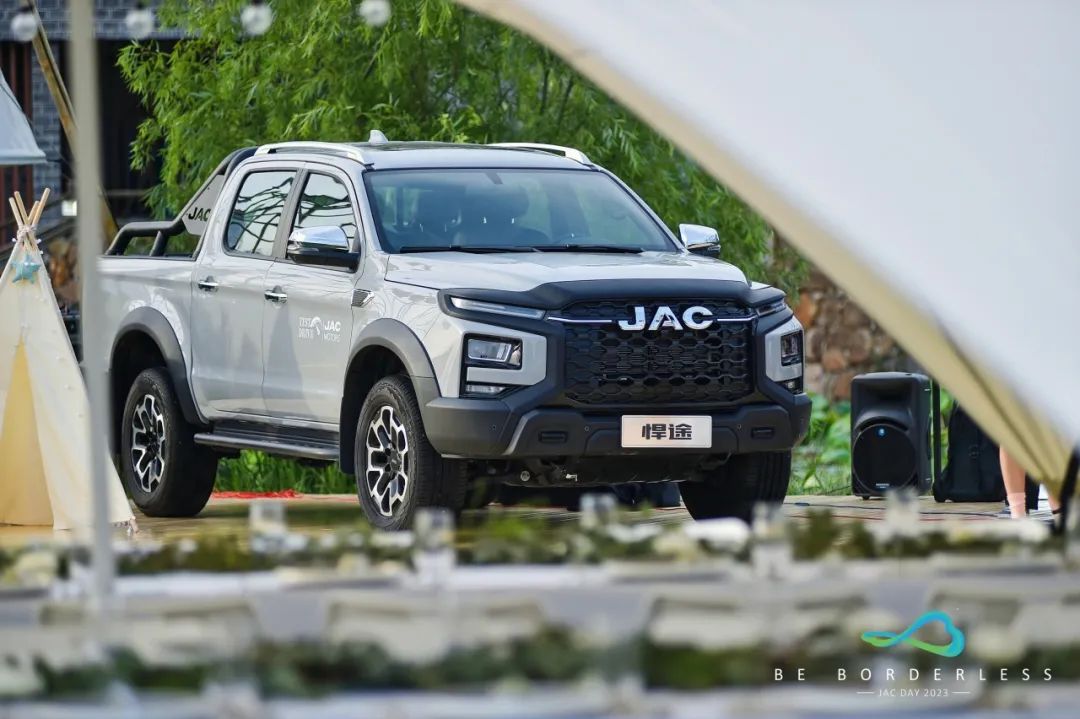 04111228l9bu.jpg 04111228l9bu.jpg